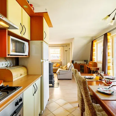 公寓 Bocskai By Interhome Balatonszárszó